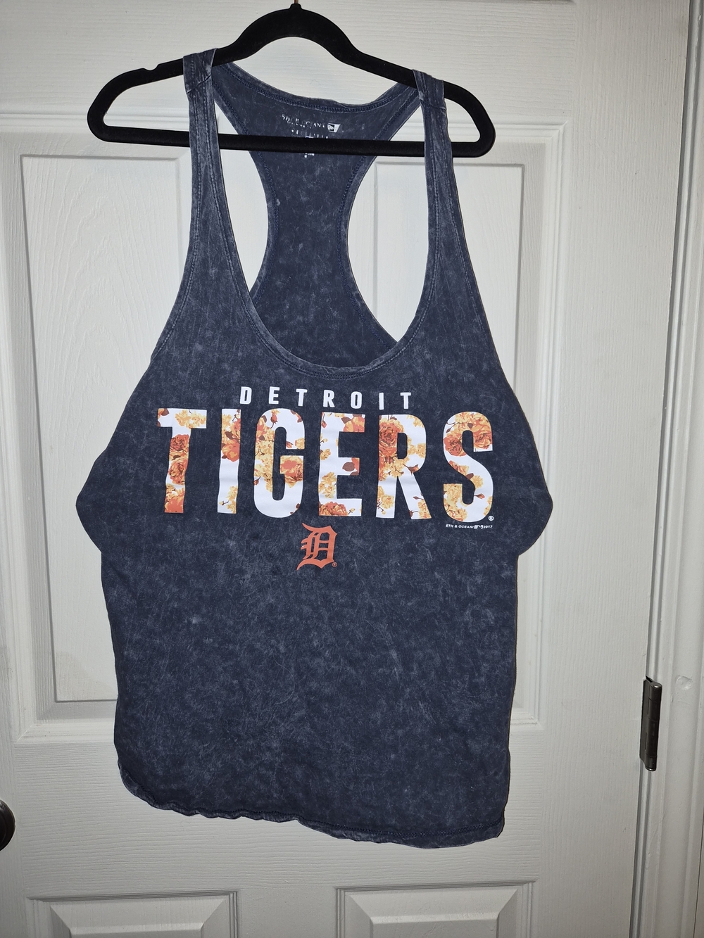 New Era Navy Detroit Tigers Floral Lettering Racerback Tank
